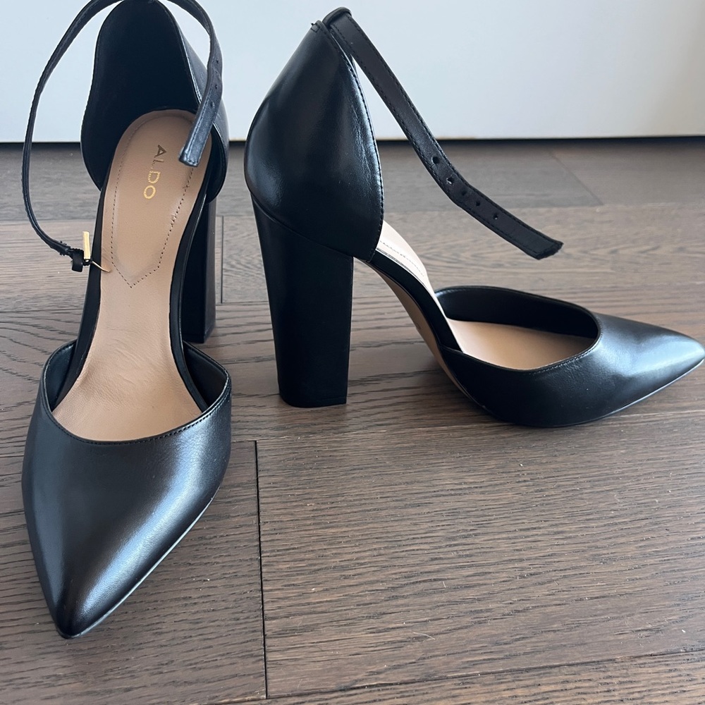 ALDO Nicholes Block Heel size 8.5